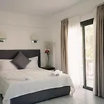 斯塔夫罗斯海滩酒店 3*