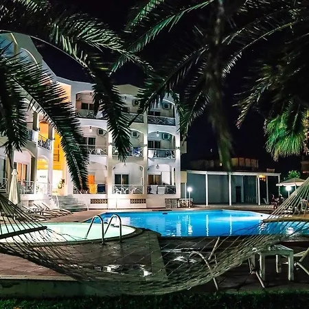 Stavros Beach Hotel