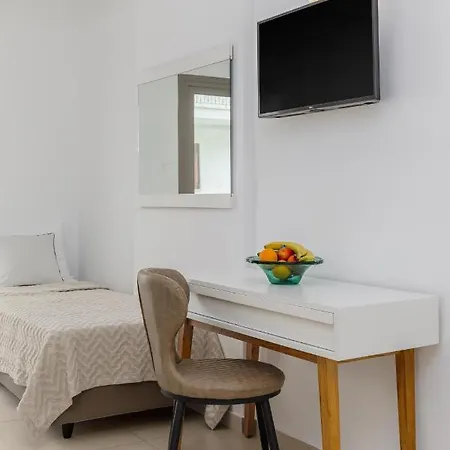 Stavros Hotel