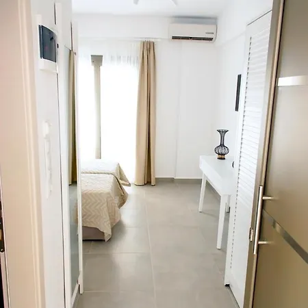 Stavros Hotel 3*