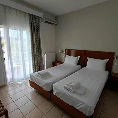 Ξενοδοχείο Stavros Beach Hotel 3*