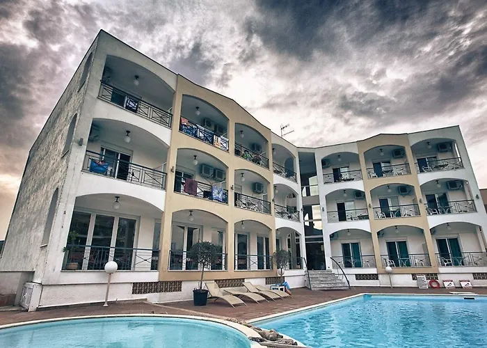 Szálloda Stavros Beach Hotel