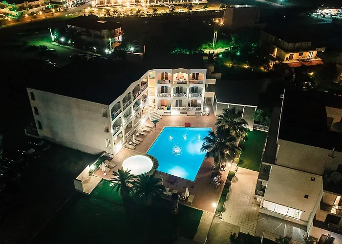 Stavros Beach Hotel Szálloda 3*