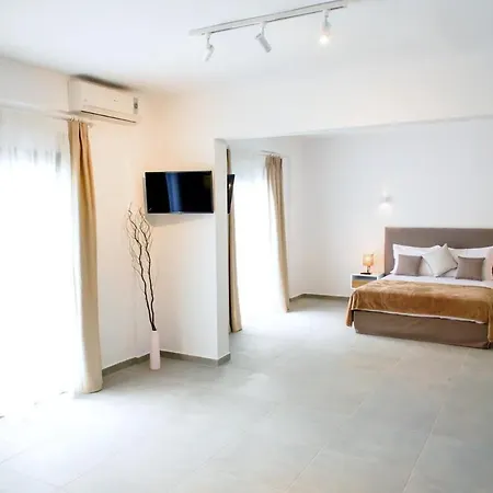 Stavros Beach Hotel 3*