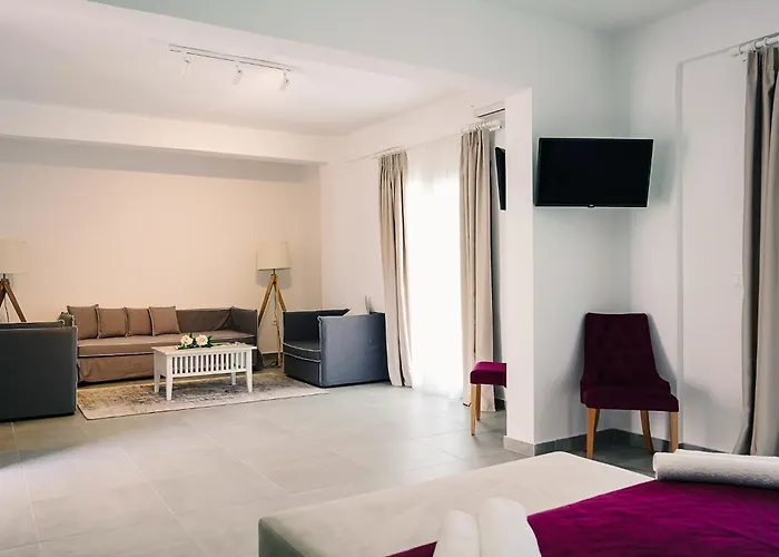 Отель Stavros Beach Hotel 3*