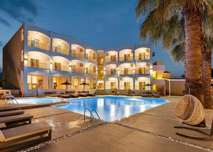 斯塔夫罗斯海滩酒店