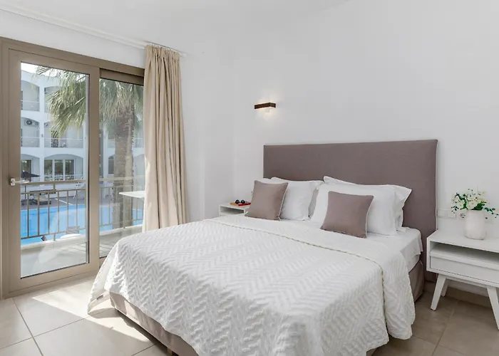 Stavros Beach Hotel Отель Ставрос