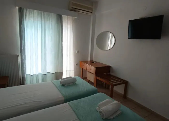 斯塔夫罗斯海滩酒店