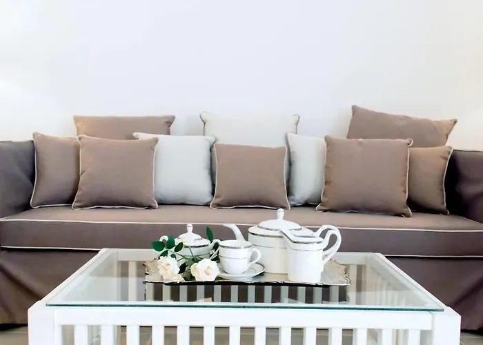 斯塔夫罗斯海滩酒店